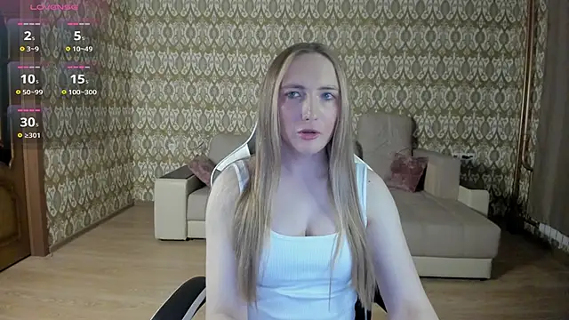 Vi Luxy online show from May 6, 2:04 am