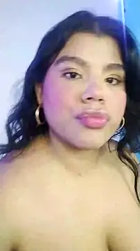 samantha-pettie online show from July 18, 2:04 am
