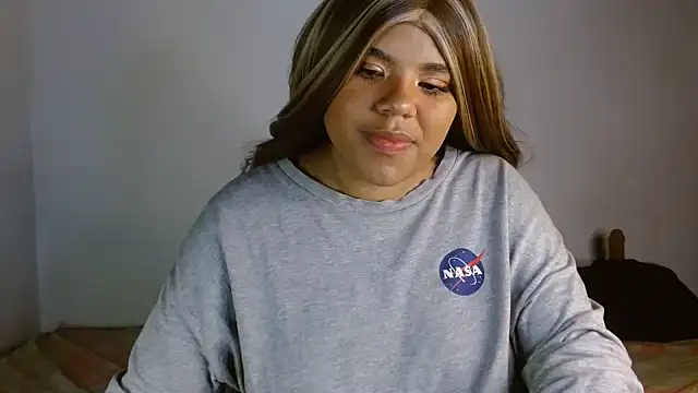 Snapshot of samantha-pettie chatting on October 1, 10:26 pm samantha-pettie online show from October 1, 10:26 pm