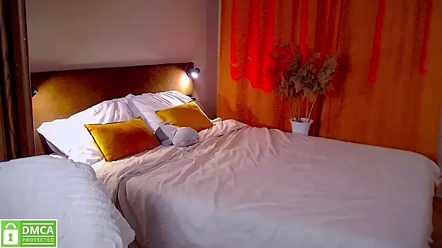 elza rose online show from October 12, 5:48 pm