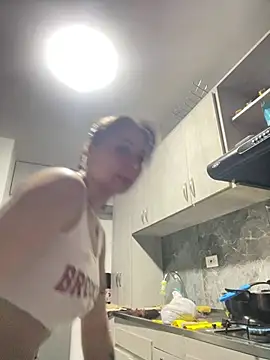 sara gomez1  online show from June 5, 2:26 am