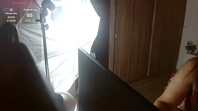 IvyShine7 online show from January 11, 7:30 pm