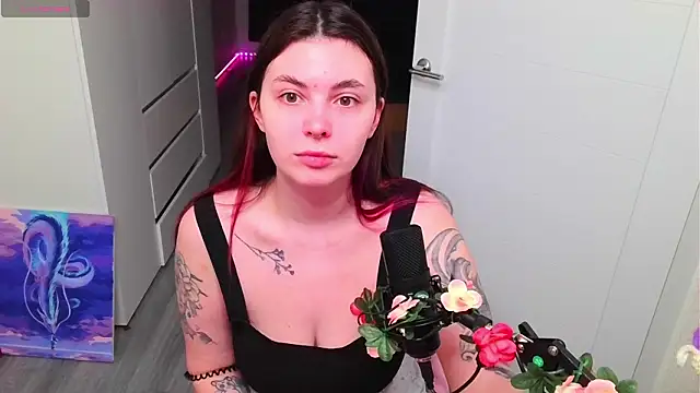 peachyness online show from March 4, 10:16 pm