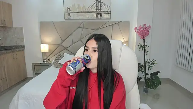 miranda crawfor online show from February 2, 6:23 am