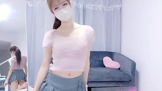 -Nyanko-chan- online show from March 7, 11:39 am