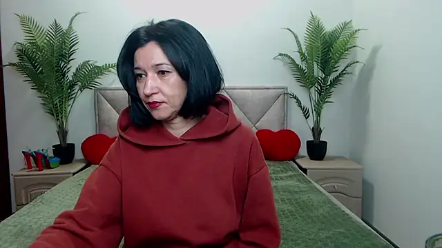 CameronEnns online show from December 5, 7:37 pm