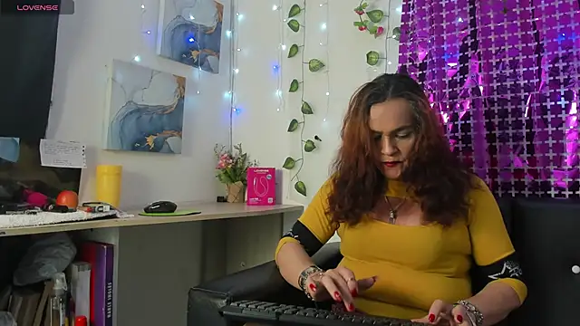 Mishell Bons online show from February 11, 7:26 pm