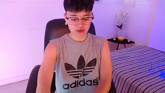 jeroharper online show from September 25, 2:49 pm