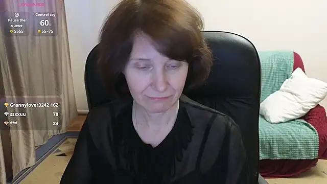 Lia Tito online show from February 5, 1:47 pm