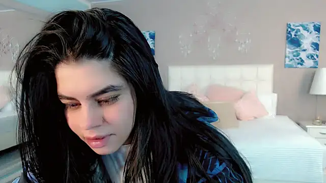 maddissonivanova online show from April 9, 7:08 pm