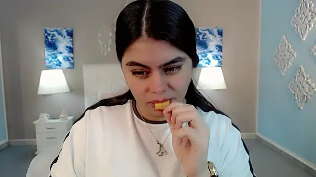 maddissonivanova online show from November 23, 7:15 pm