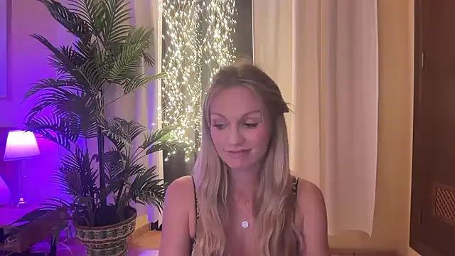 Isabella kiko online show from October 24, 8:05 pm