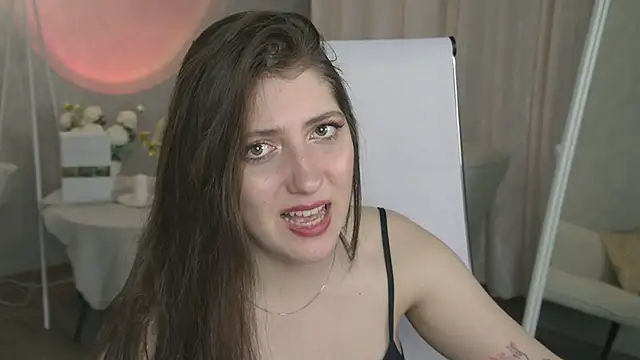 Mary Miiller online show from December 18, 12:54 pm