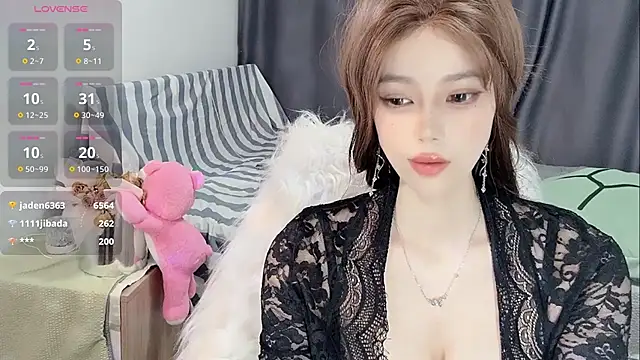 yinyinzi5 online show from June 27, 5:30 am