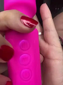 valen1891 online show from October 2, 2:05 am