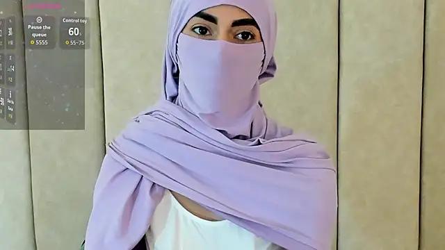  Zahiira  online show from October 18, 1:47 pm