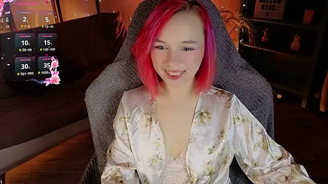 NaomiYoru online show from February 27, 8:41 pm