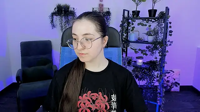 VirtuallVoyant online show from March 25, 4:21 pm