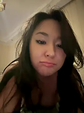 Snapshot of thedaynahoney chatting on October 11, 3:59 pm thedaynahoney online show from October 11, 3:59 pm