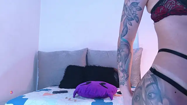 Lilygomezz online show from March 26, 3:30 am