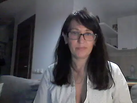Elena48324 online show from May 27, 5:21 pm