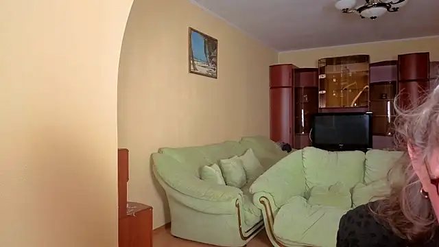 Betty Brick online show from January 15, 1:39 pm