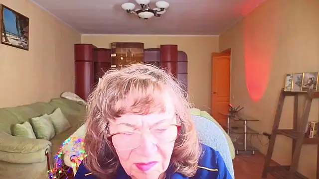 Betty Brick online show from January 11, 4:01 pm