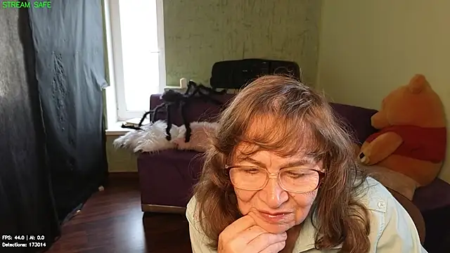 Betty Brick online show from July 24, 2:04 pm