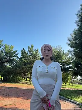 winter11 online show from October 8, 6:29 am