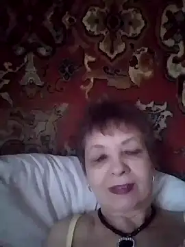 Rose60301 online show from November 3, 1:37 pm