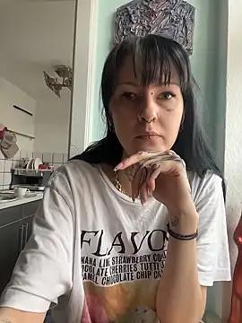 Seductively4 20 online show from June 12, 10:45 am
