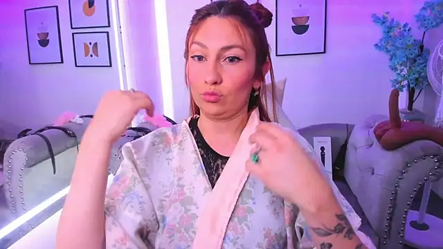 Alicia leclair online show from September 24, 4:11 am