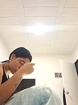 Samantha hotly online show from April 10, 9:26 am