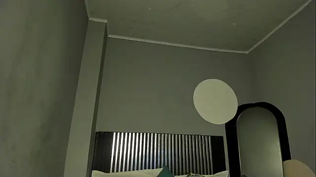 Emilybeltons online show from January 8, 8:35 pm