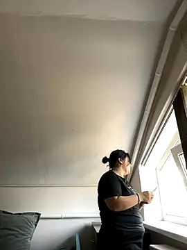 Liza Will online show from November 3, 12:42 pm