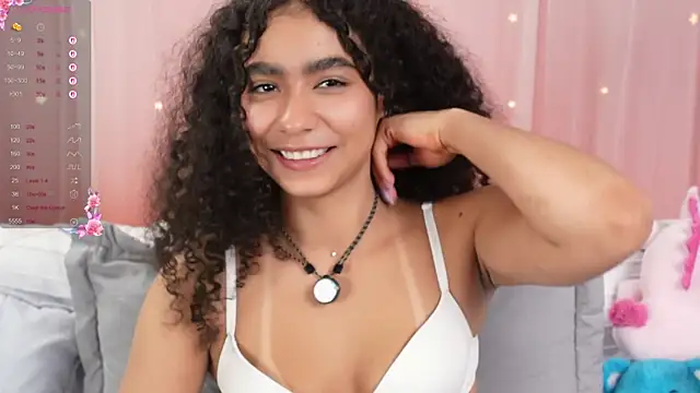 Snapshot of Victoria_Curly chatting on October 21, 4:05 am Victoria Curly online show from October 21, 4:05 am