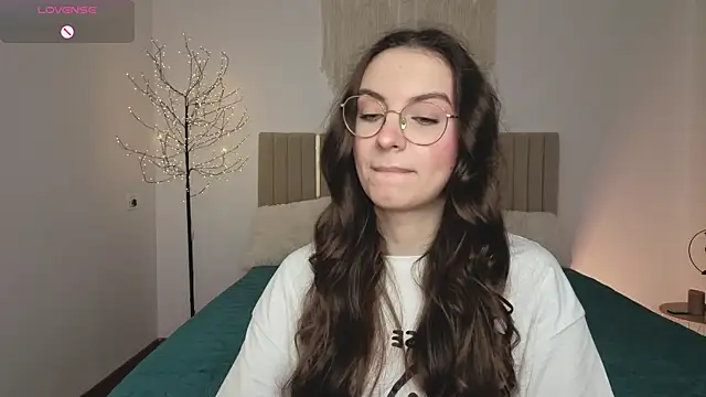 Real cutie1 online show from April 1, 1:41 pm