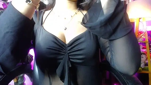 kiara 1122 online show from July 1, 8:52 pm