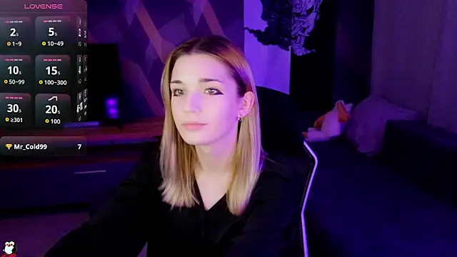 Sandy Belle online show from September 16, 7:22 pm