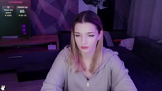 Sandy Belle online show from November 6, 9:32 pm