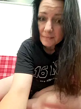 simpledi online show from December 15, 8:36 pm