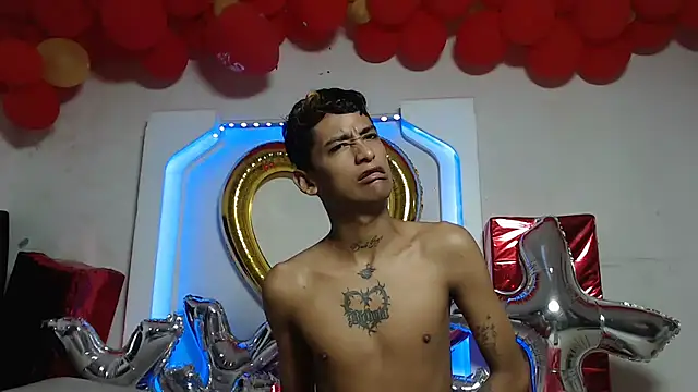 Snapshot of gabo_hotboy chatting on September 22, 4:00 am gabo hotboy online show from September 22, 4:00 am