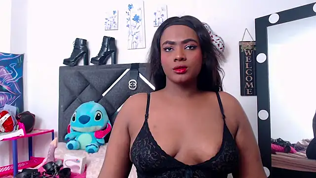 Snapshot of NatashaBella chatting on October 5, 11:21 pm NatashaBella online show from October 5, 11:21 pm