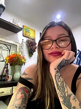 KoraSweett online show from January 8, 8:13 pm