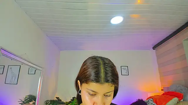 LusyKitty online show from October 16, 3:47 pm