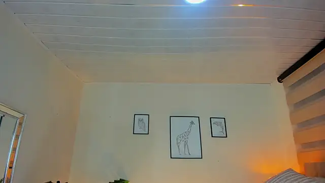 LusyKitty online show from September 9, 3:23 pm