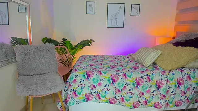 LusyKitty online show from September 16, 3:20 pm