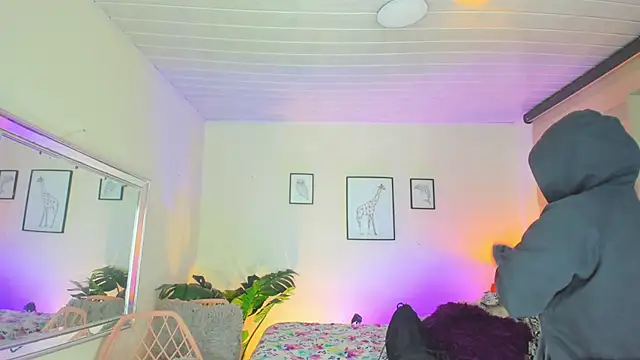 LusyKitty online show from October 15, 3:03 pm