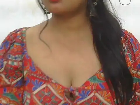 Snapshot of POOJA_199 chatting on October 6, 1:28 pm POOJA 199 online show from October 6, 1:28 pm