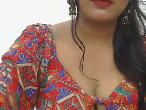 Snapshot of POOJA_199 chatting on September 16, 8:33 am POOJA 199 online show from September 16, 8:33 am